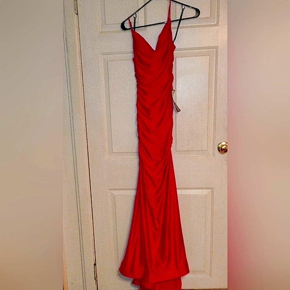 B Darlin Size 3/4 Stunning Red Prom Dress
